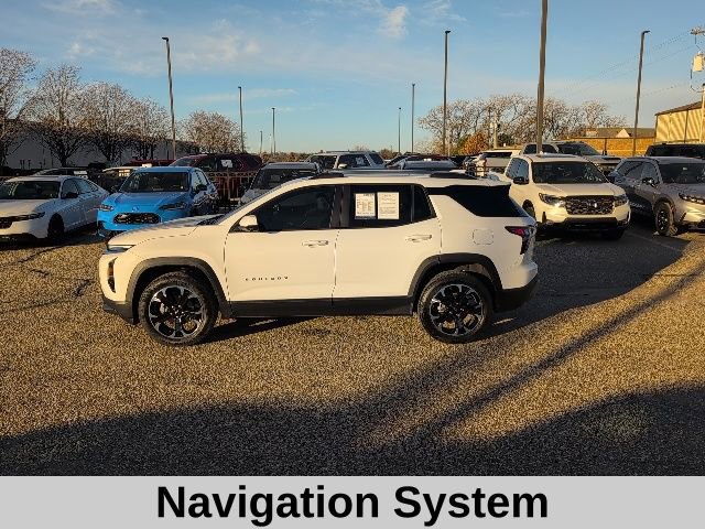 Used 2025 Chevrolet Equinox LT w/ Convenience Package II image 3