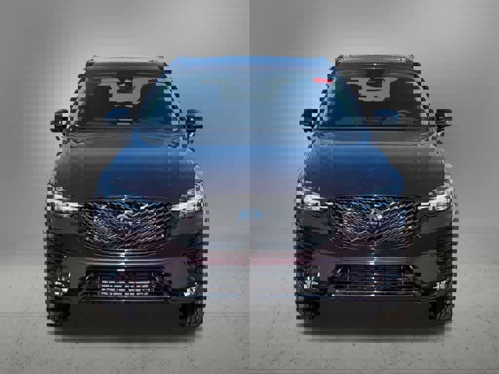 New 2026 Volvo XC60 B5 Plus w/ Protection Package Premier image 9