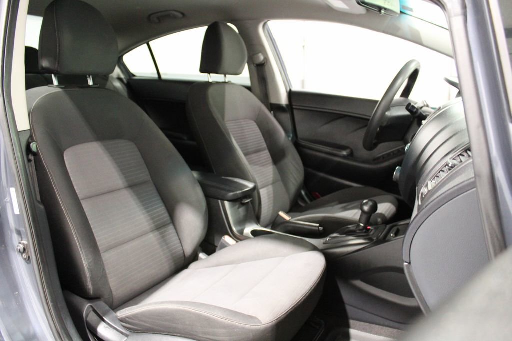 Used 2016 Kia Forte LX w/ LX Popular Package FWD image 17