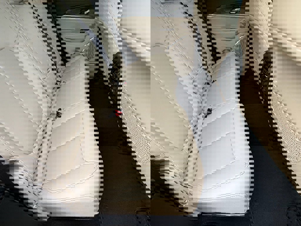 Used 2022 Jeep Grand Cherokee Limited image 13