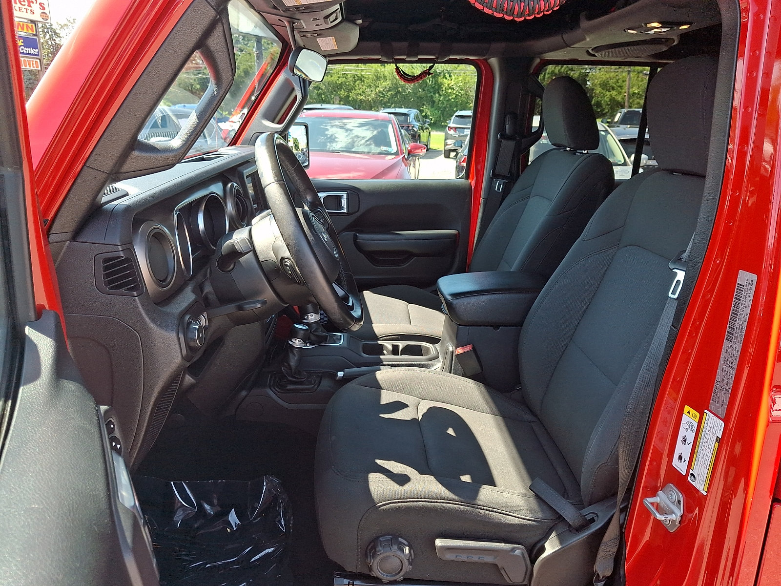 Used 2019 Jeep Wrangler Unlimited Sport S AWD/4WD image 13