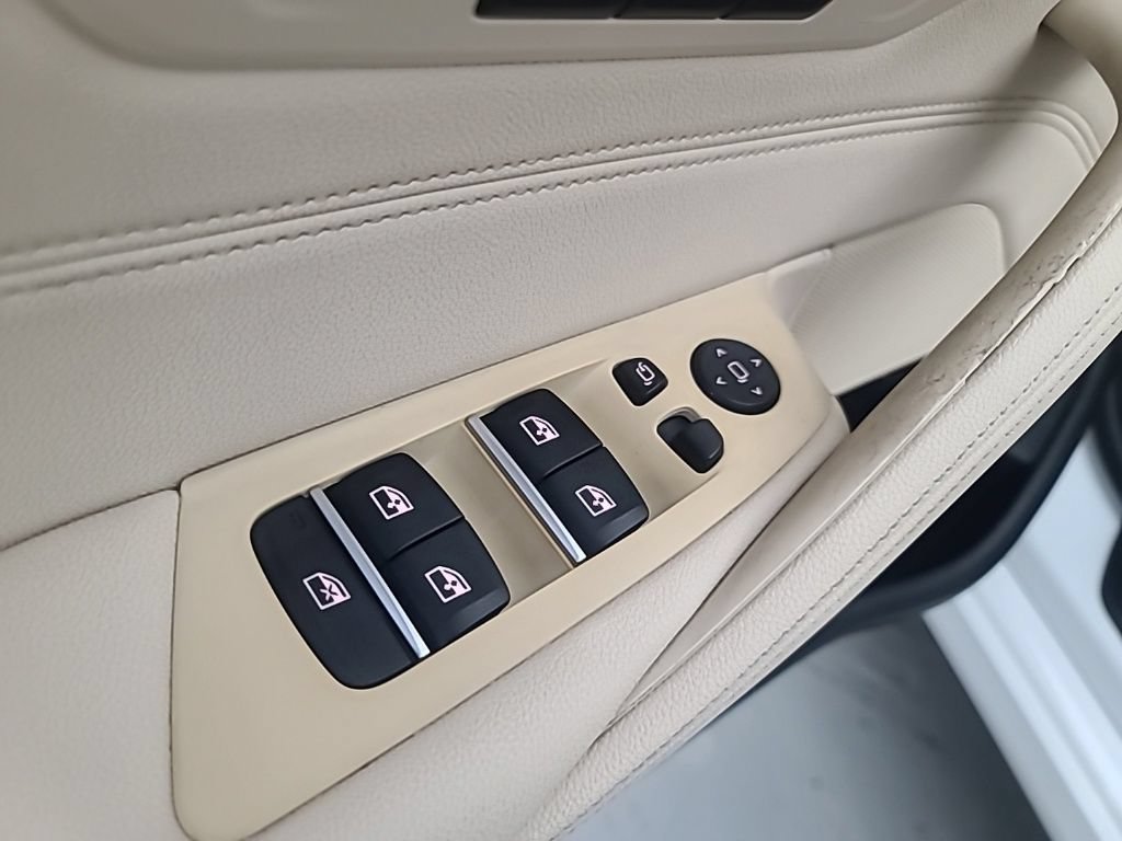 Used 2020 BMW 530i RWD image 21