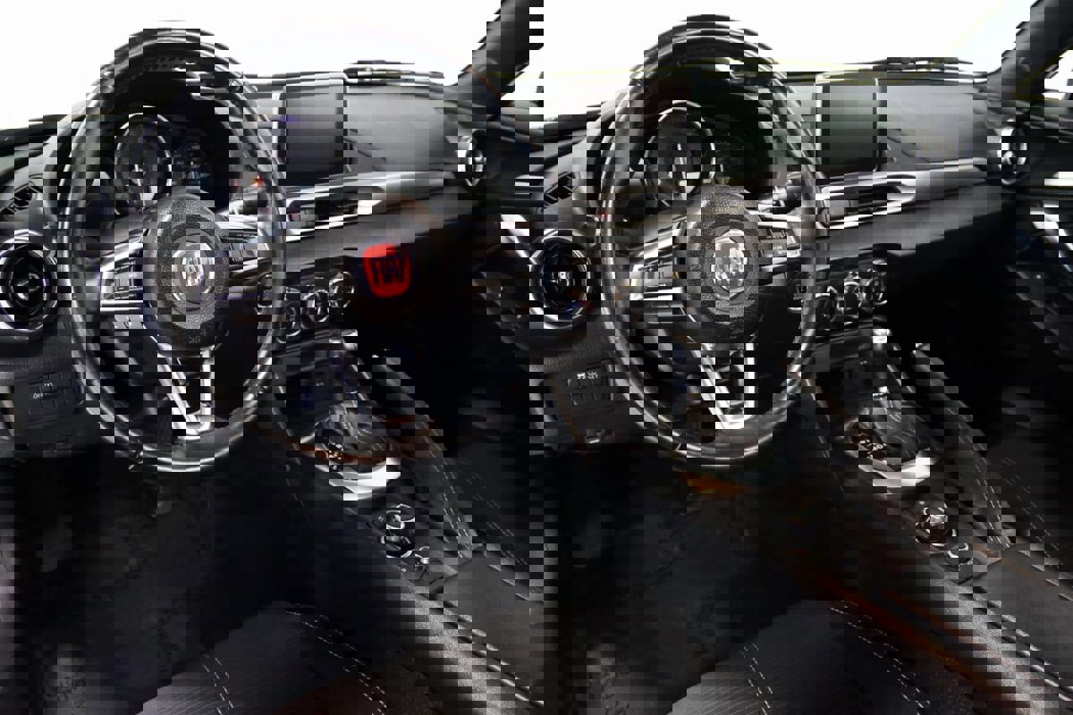 Used 2017 FIAT 124 Spider Classica image 34