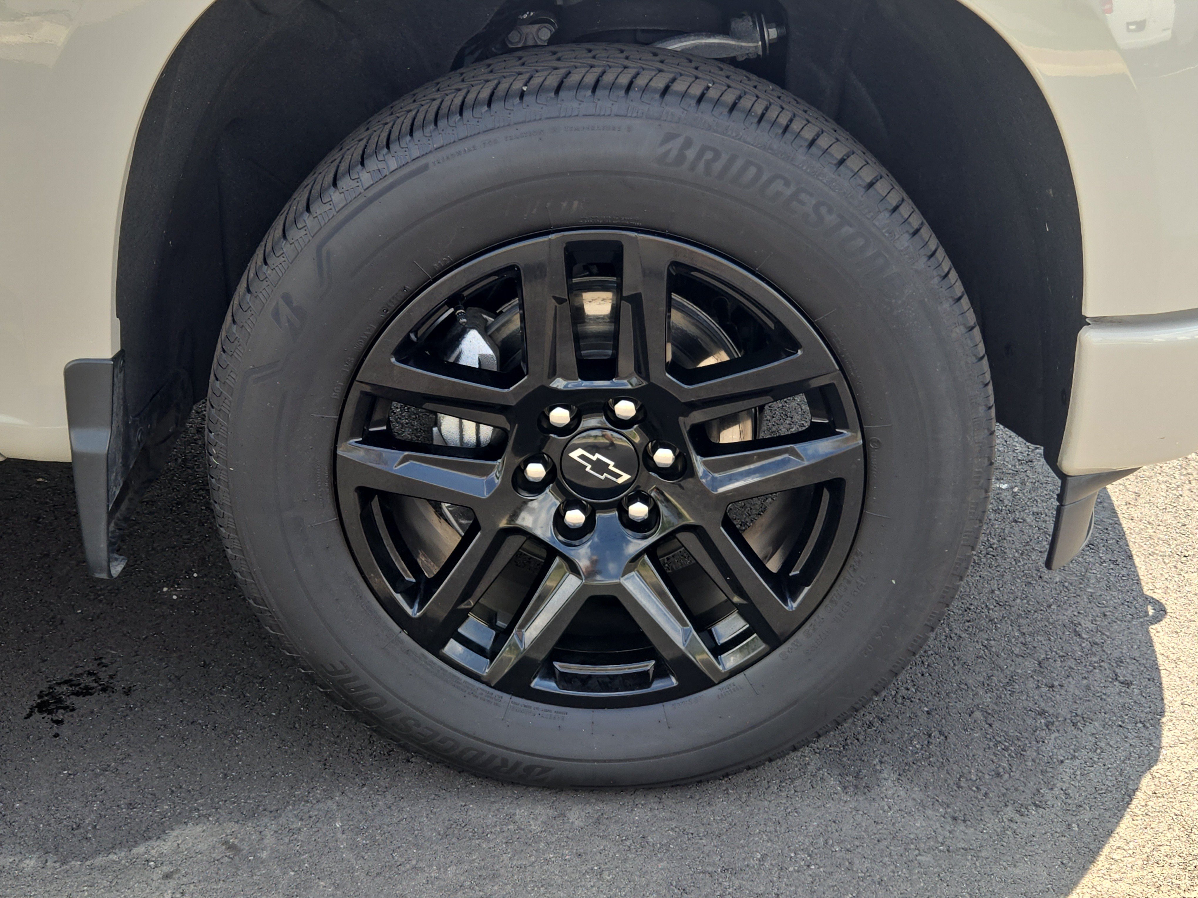 Certified 2026 Chevrolet Silverado 1500 Custom AWD/4WD image 6