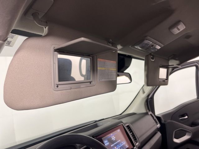 Used 2024 Nissan Frontier SV image 33