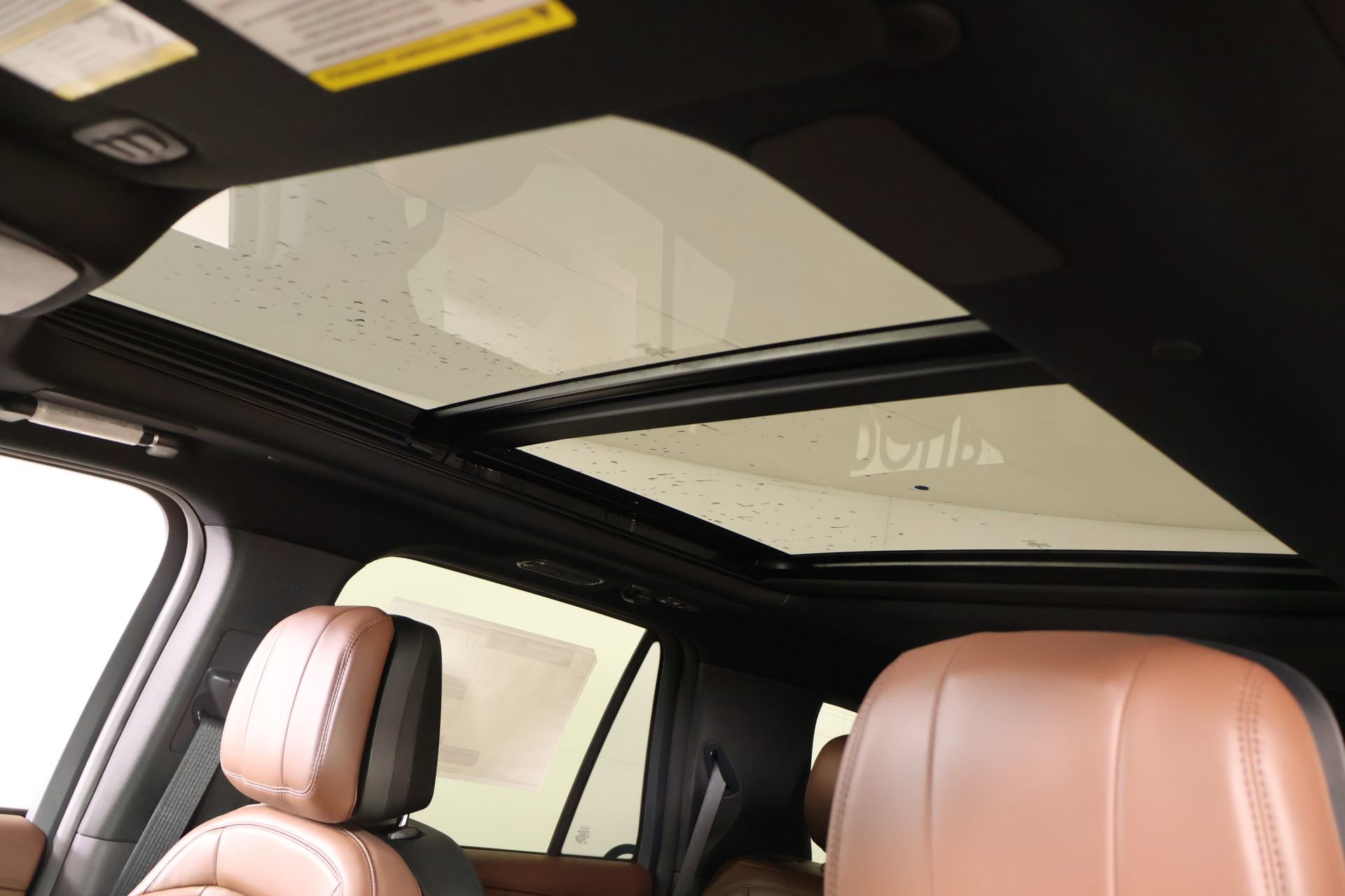 New 2026 Lincoln Navigator Reserve AWD/4WD image 17