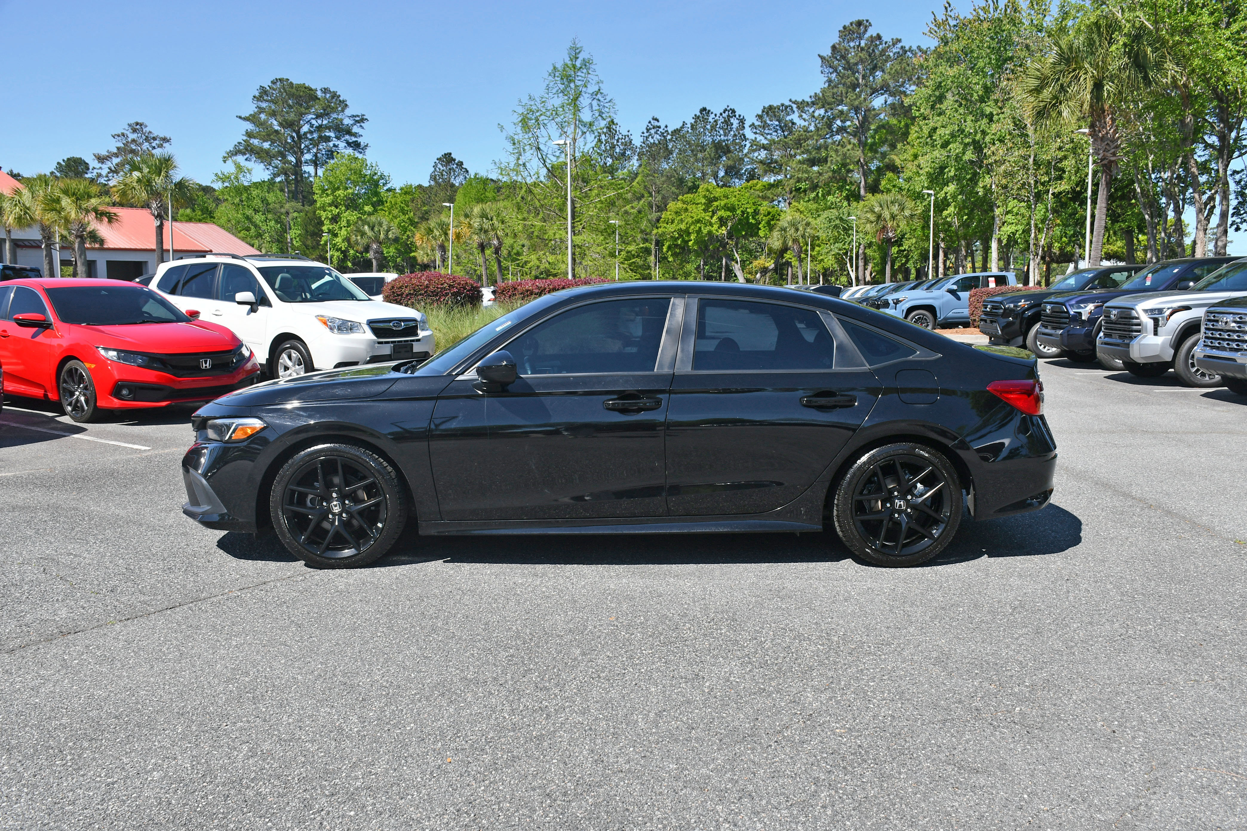 Used 2023 Honda Civic Sport image 2