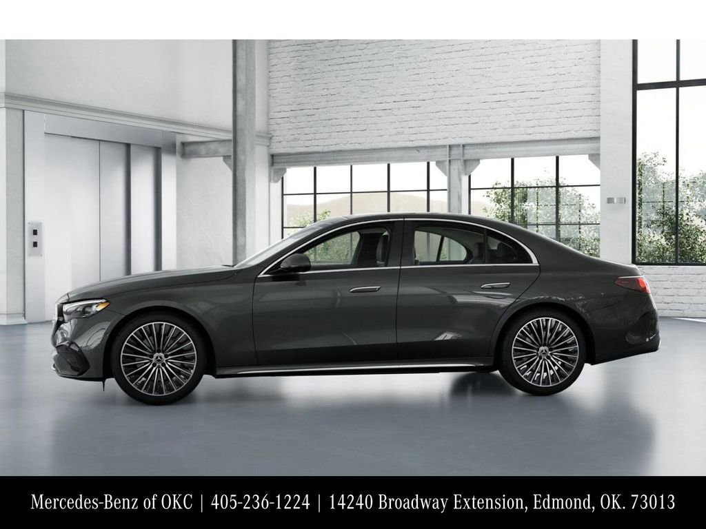 Used 2025 Mercedes-Benz E 350 Sedan image 35