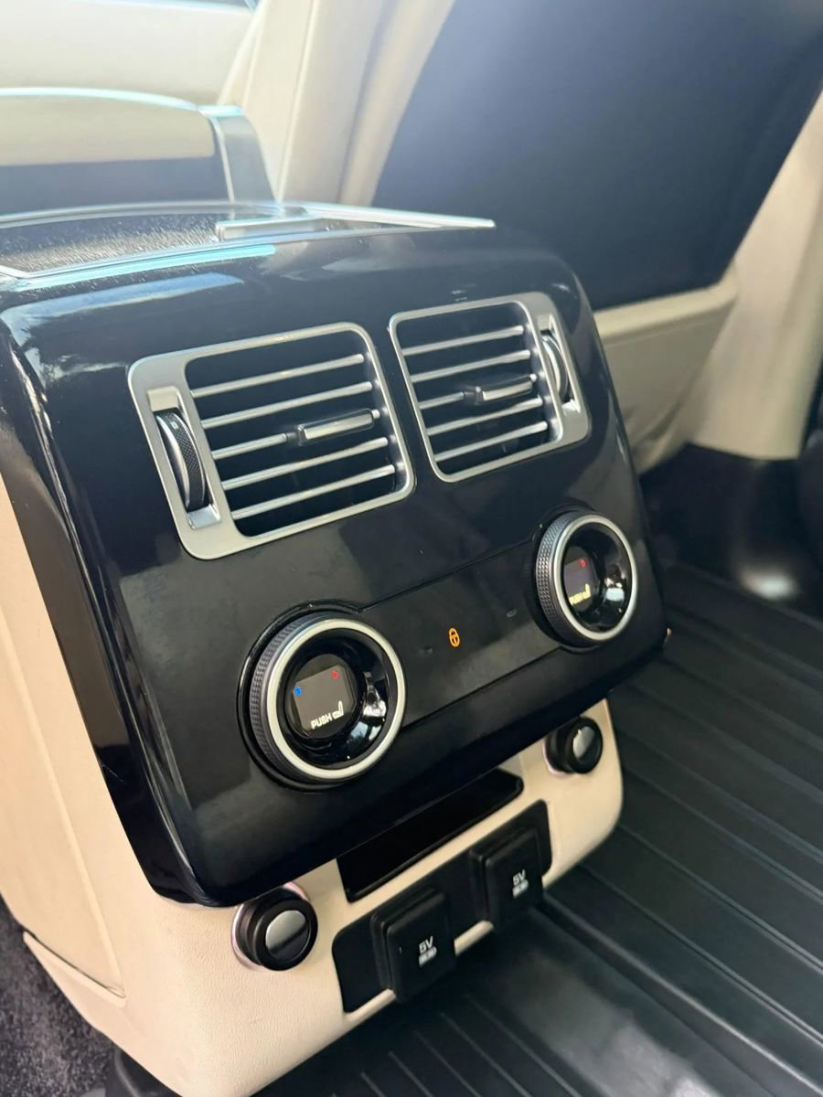 Used 2018 Land Rover Range Rover Long Wheelbase Supercharged AWD/4WD image 21