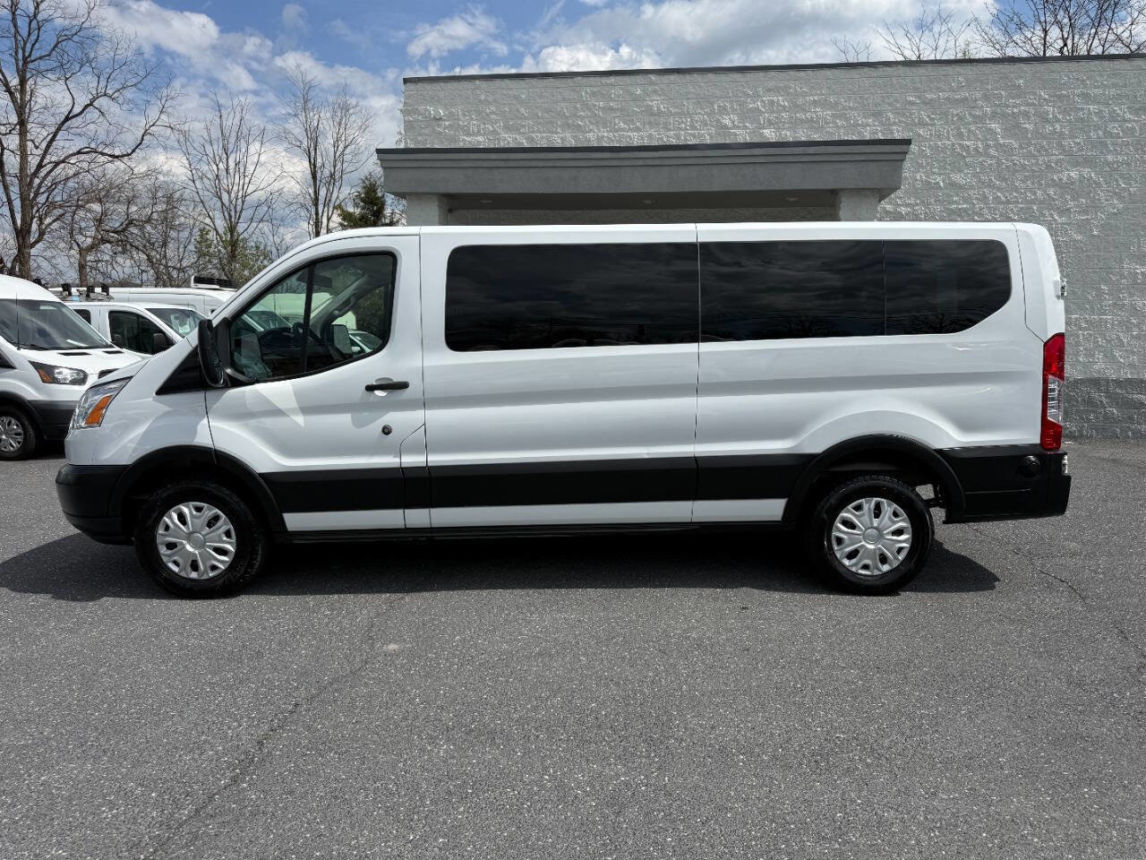 Used 2019 Ford Transit 350 XLT RWD image 35