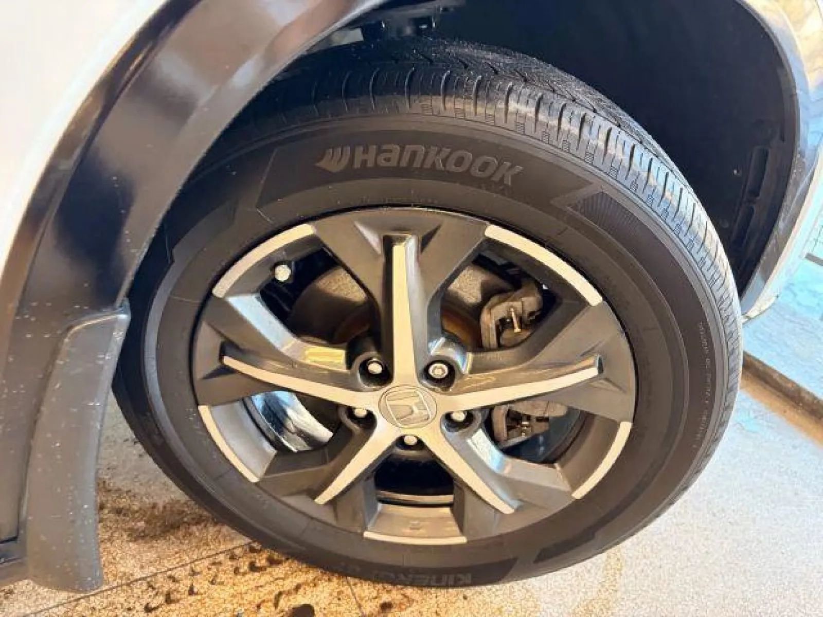 Used 2023 Honda HR-V EX-L image 37