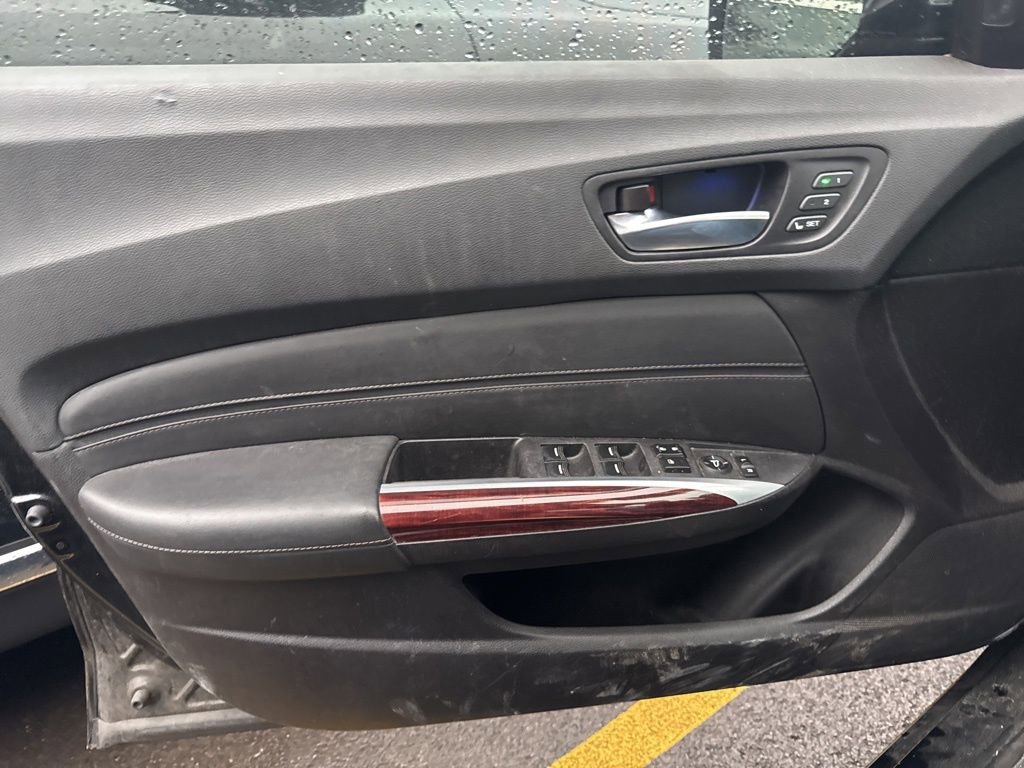 Used 2015 Acura TLX 3.5L V6 image 9