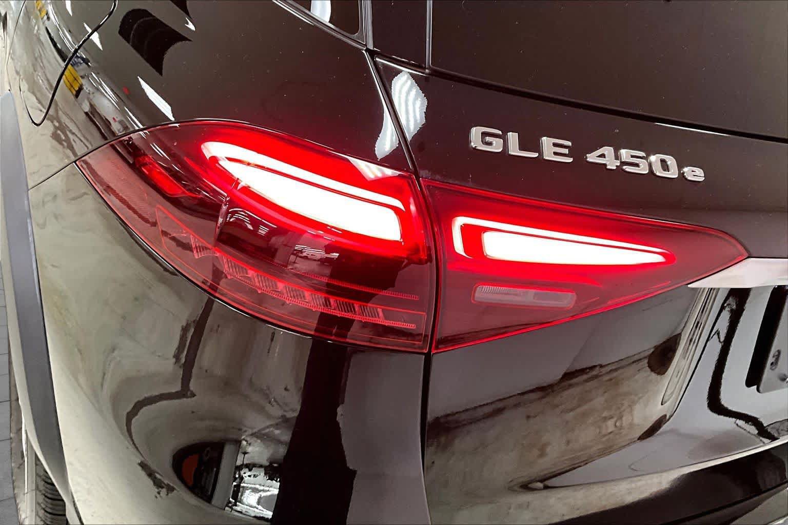 Used 2024 Mercedes-Benz GLE 450e 4MATIC image 28