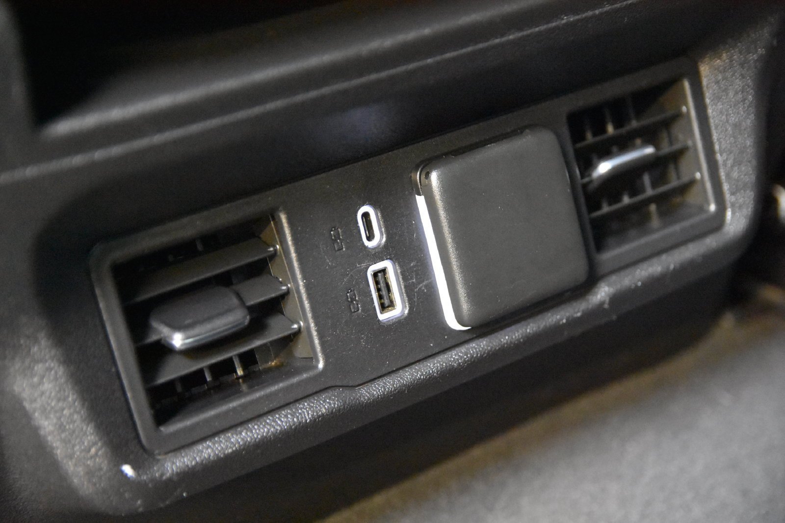 Used 2022 Chevrolet Silverado 1500 LT RWD image 31