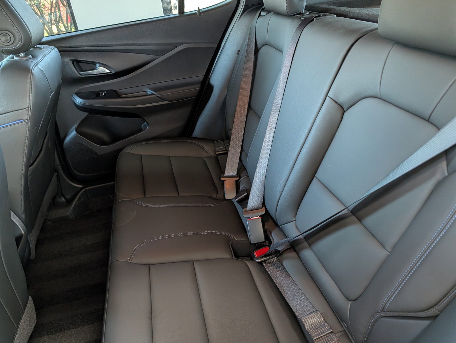 Used 2025 Buick Envista Sport Touring w/ Convenience I Package image 12