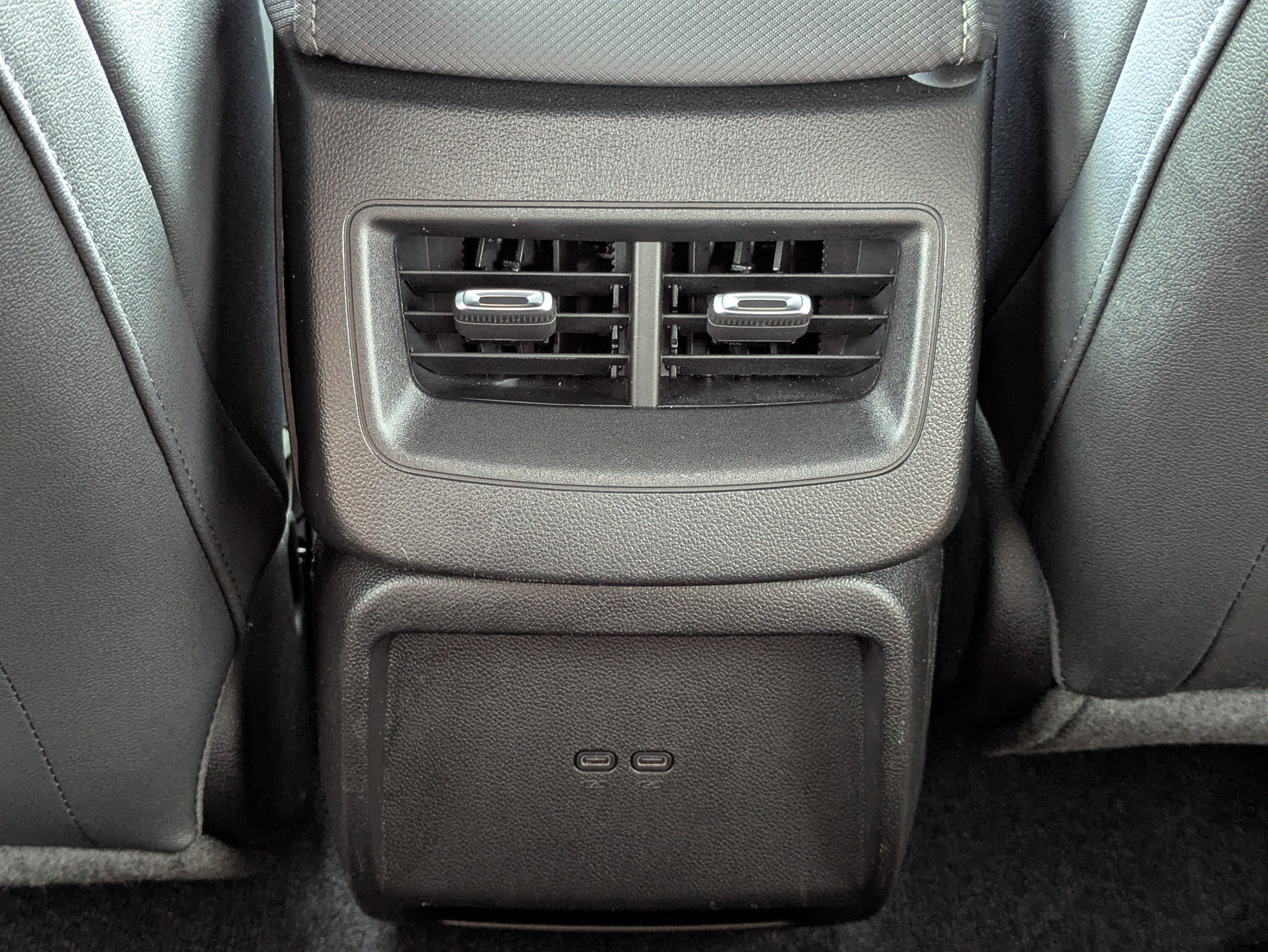 Used 2024 Chevrolet Equinox EV RS FWD image 34
