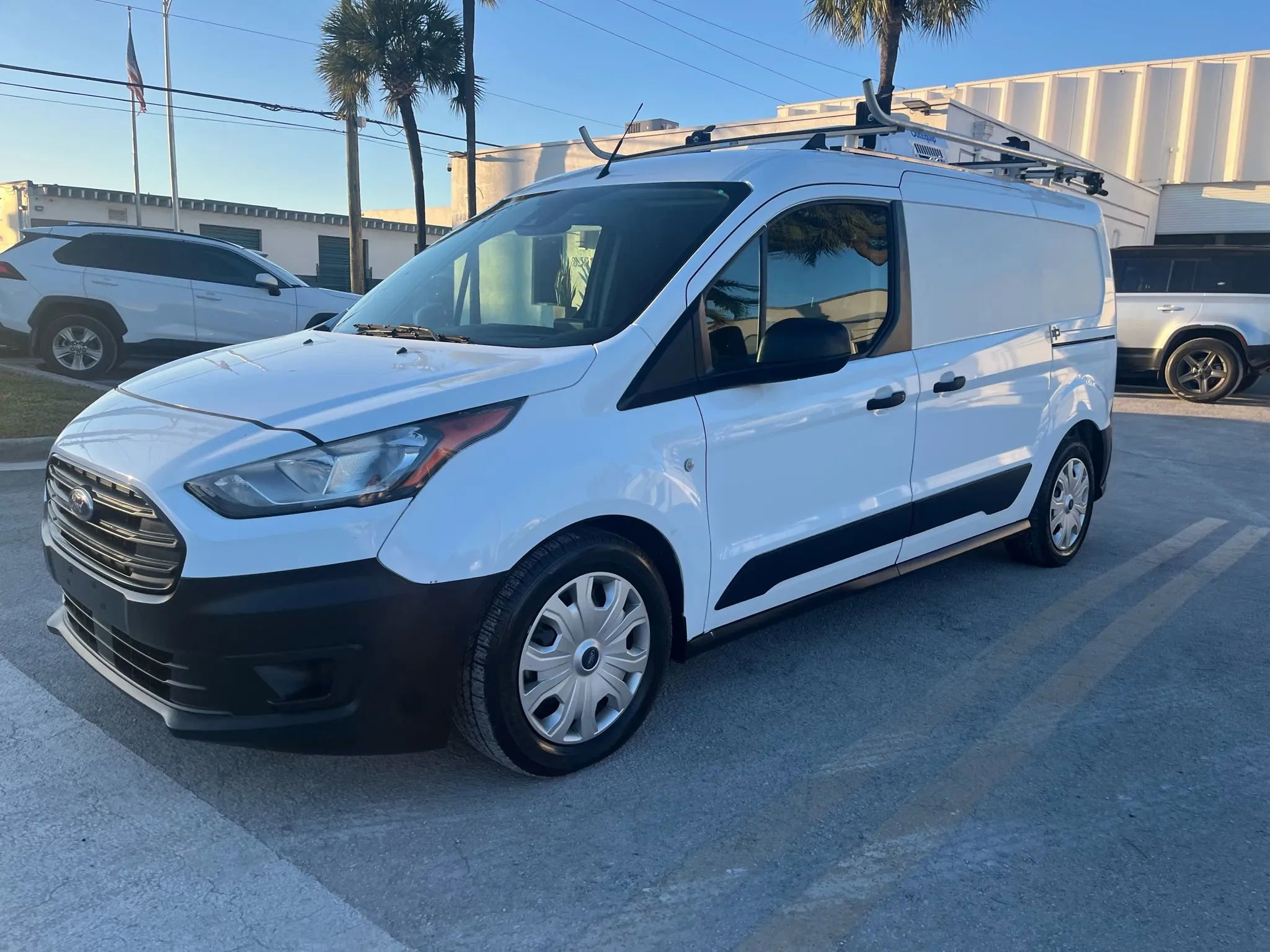 Used 2020 Ford Transit Connect XL image 2