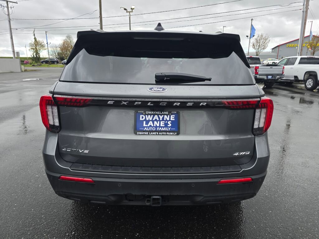 Used 2025 Ford Explorer Active image 6