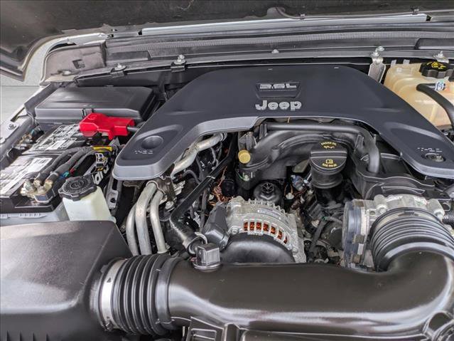 Used 2020 Jeep Gladiator Overland image 22