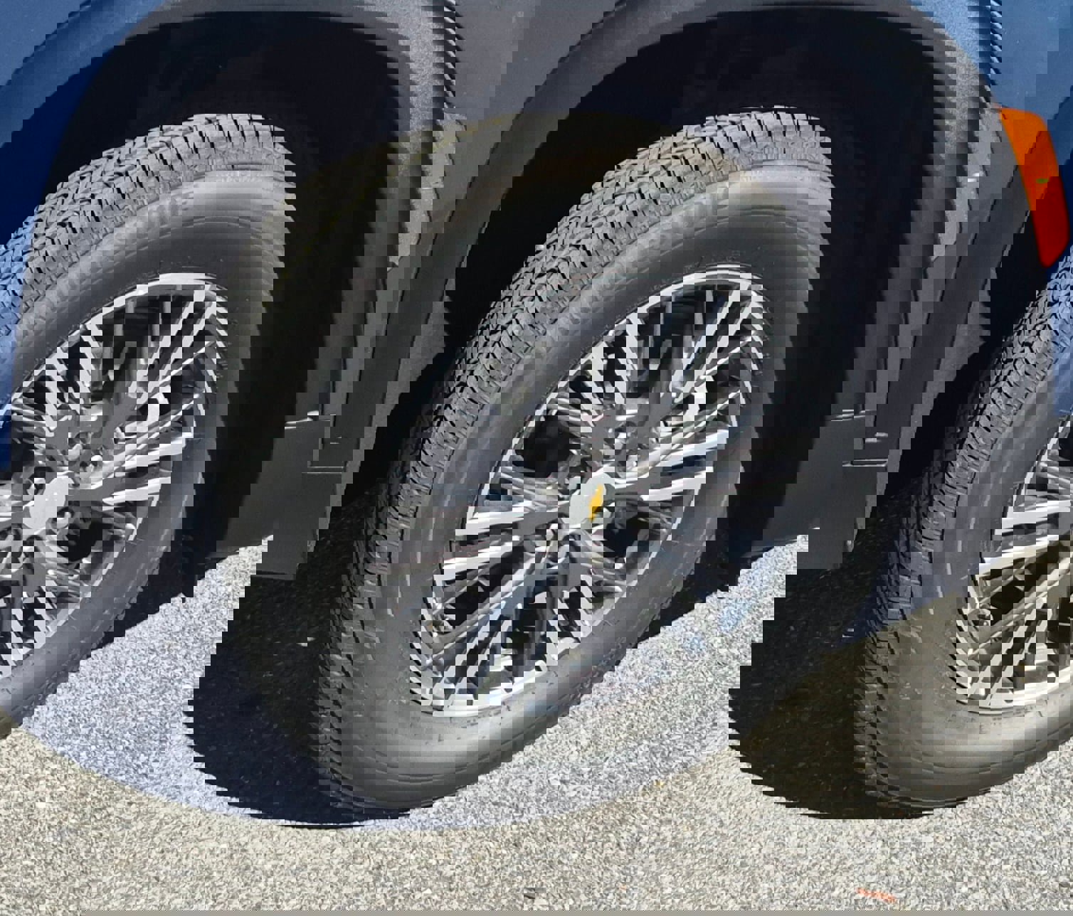 New 2026 Chevrolet Traverse LT w/ Driver Confidence Package image 3