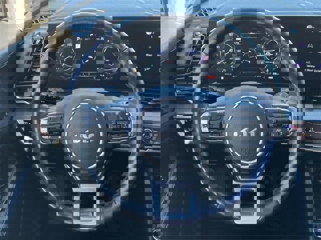 Used 2023 Kia Sportage SX image 11