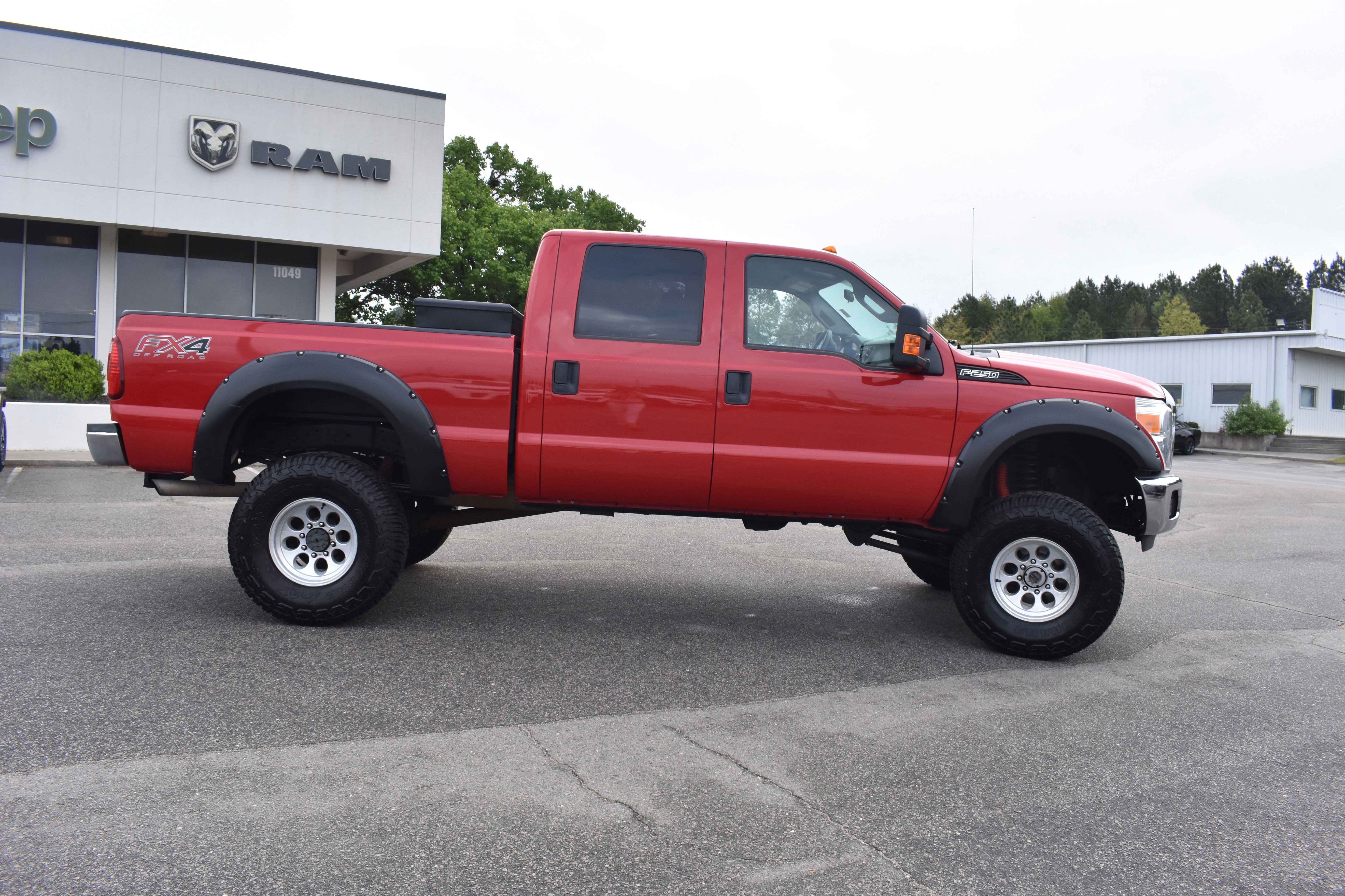 Used 2015 Ford F250 XL w/ Power Equipment Group image 10