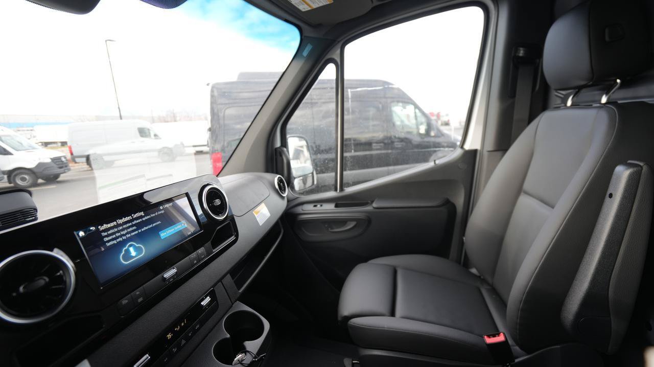 New 2026 Mercedes-Benz Sprinter 2500 image 14