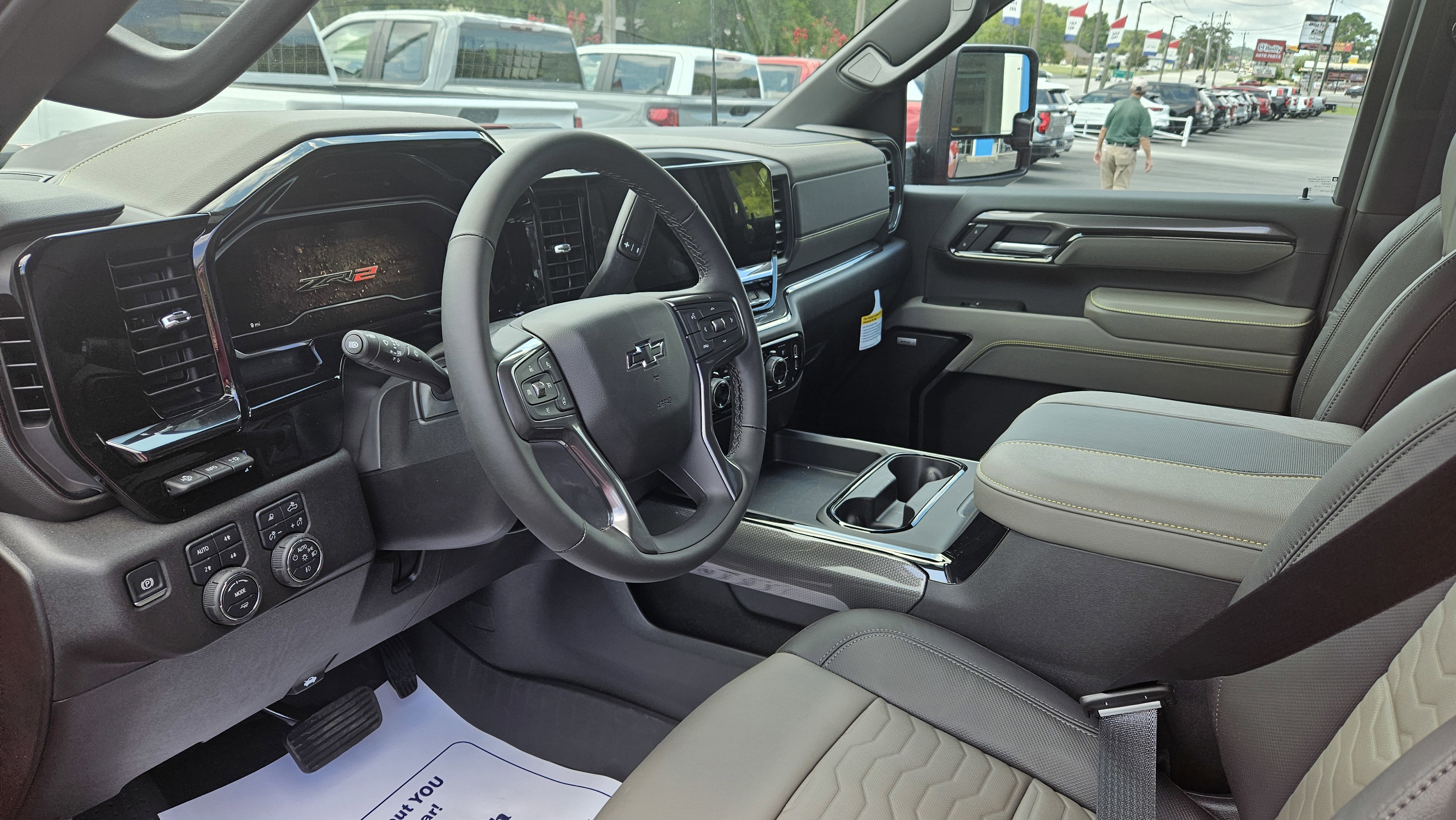 New 2025 Chevrolet Silverado 2500 ZR2 w/ Technology Package image 10