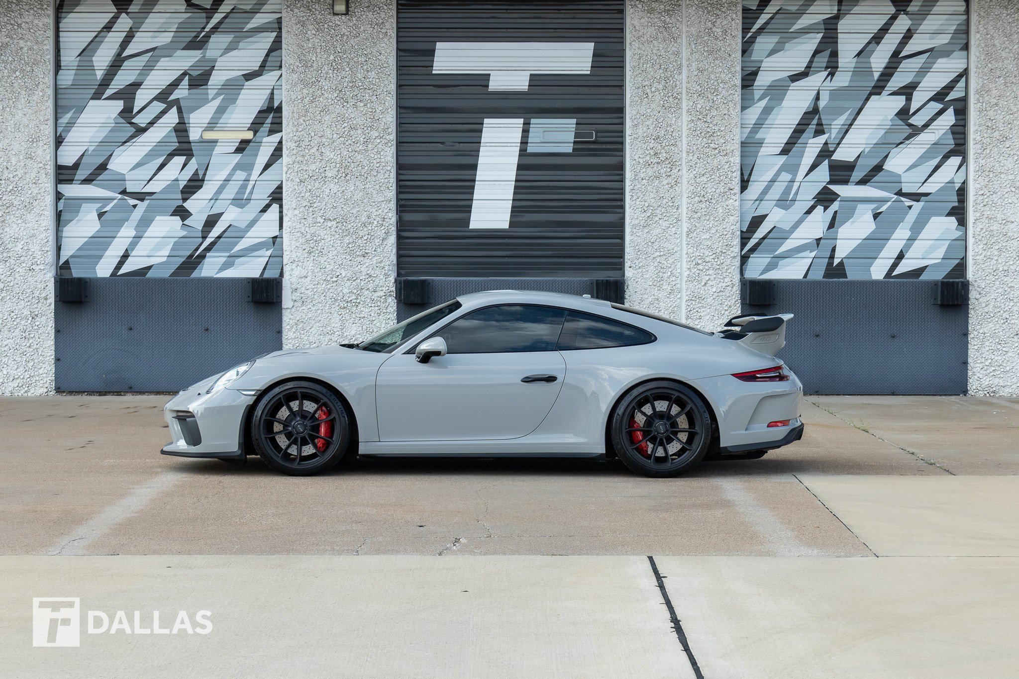 Used 2018 Porsche 911 GT3 RWD image 7