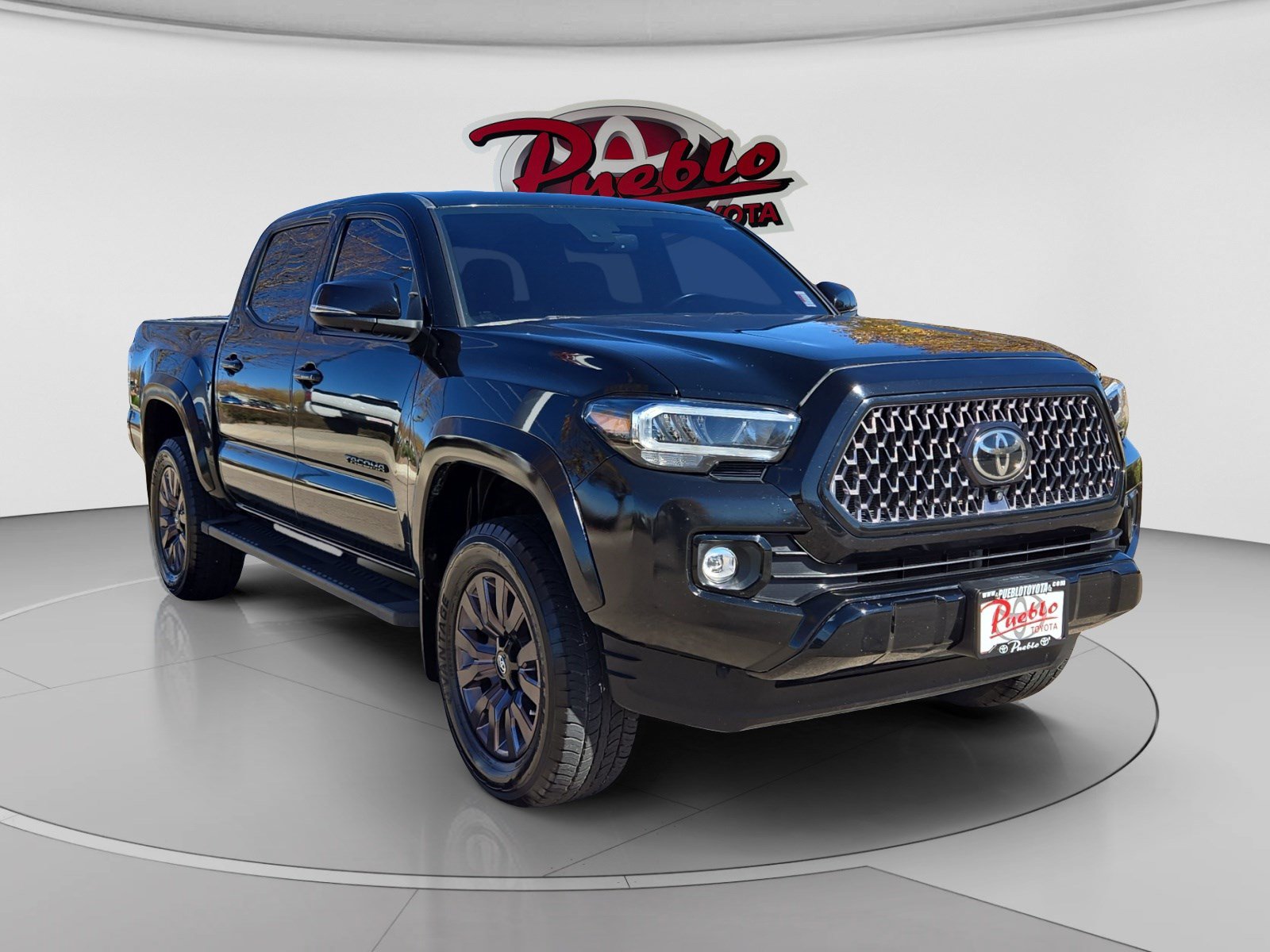 Used 2021 Toyota Tacoma Limited w/ Nightshade Package AWD/4WD image 7