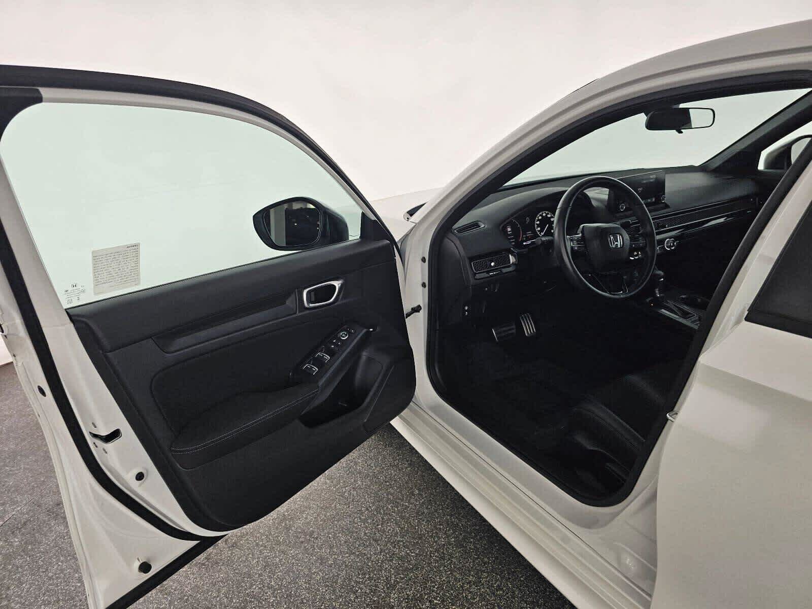 Used 2023 Honda Civic Sport image 19