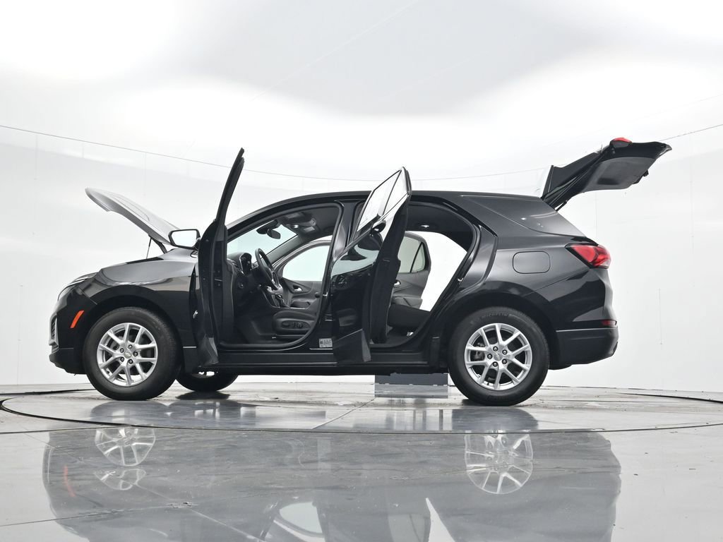 Used 2023 Chevrolet Equinox LT image 45