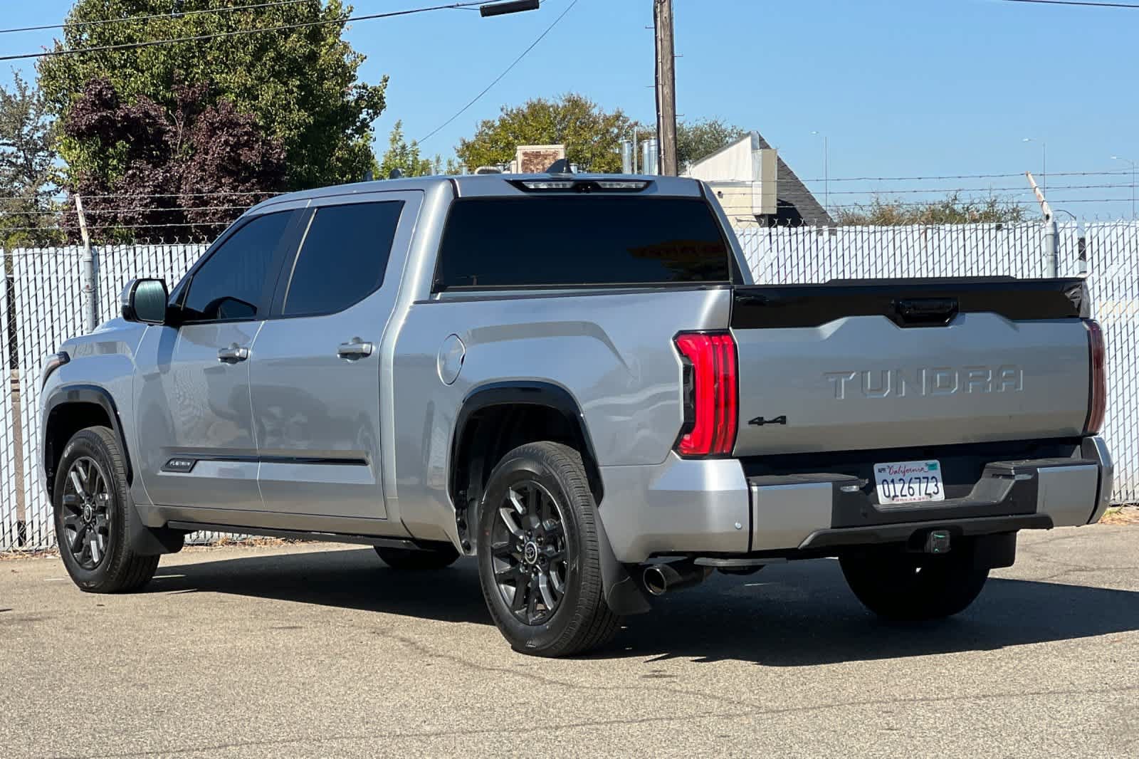 Used 2024 Toyota Tundra Platinum AWD/4WD image 5