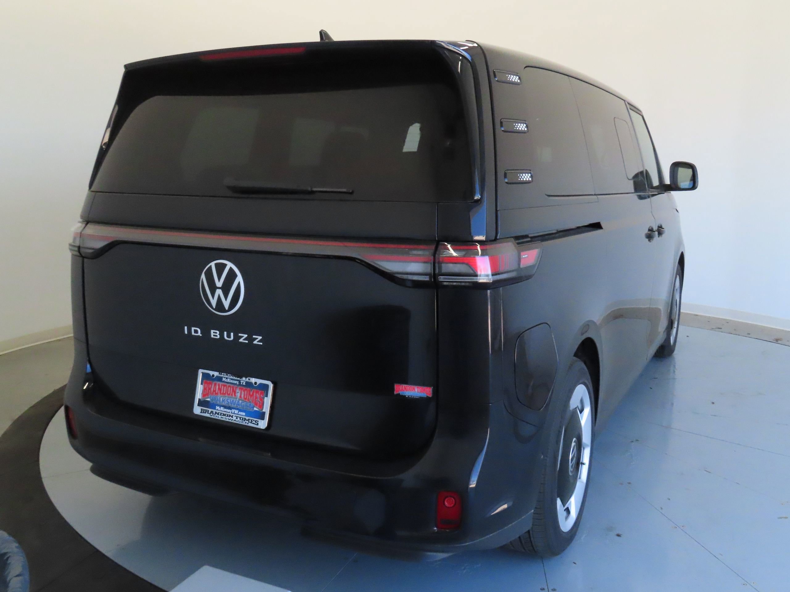 New 2025 Volkswagen ID. Buzz Pro S image 4