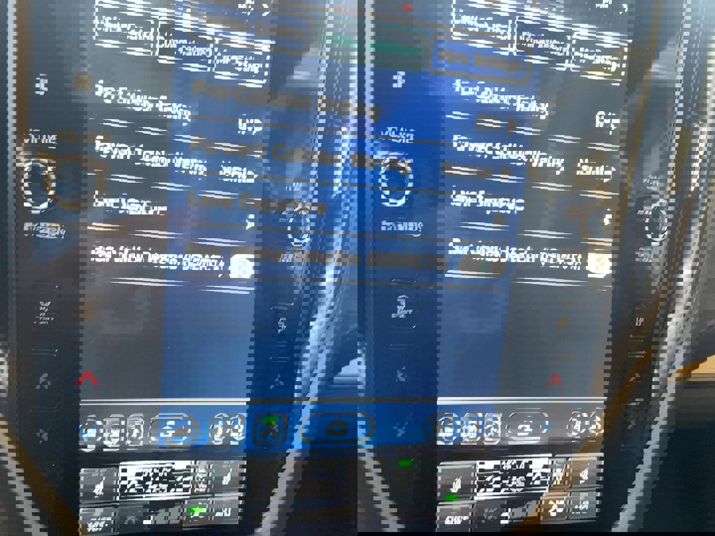 Used 2025 Subaru Forester Limited image 16