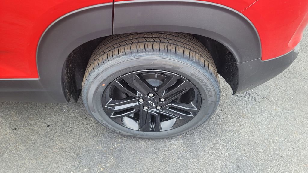 New 2026 Chevrolet TrailBlazer LT w/ Midnight Edition image 8