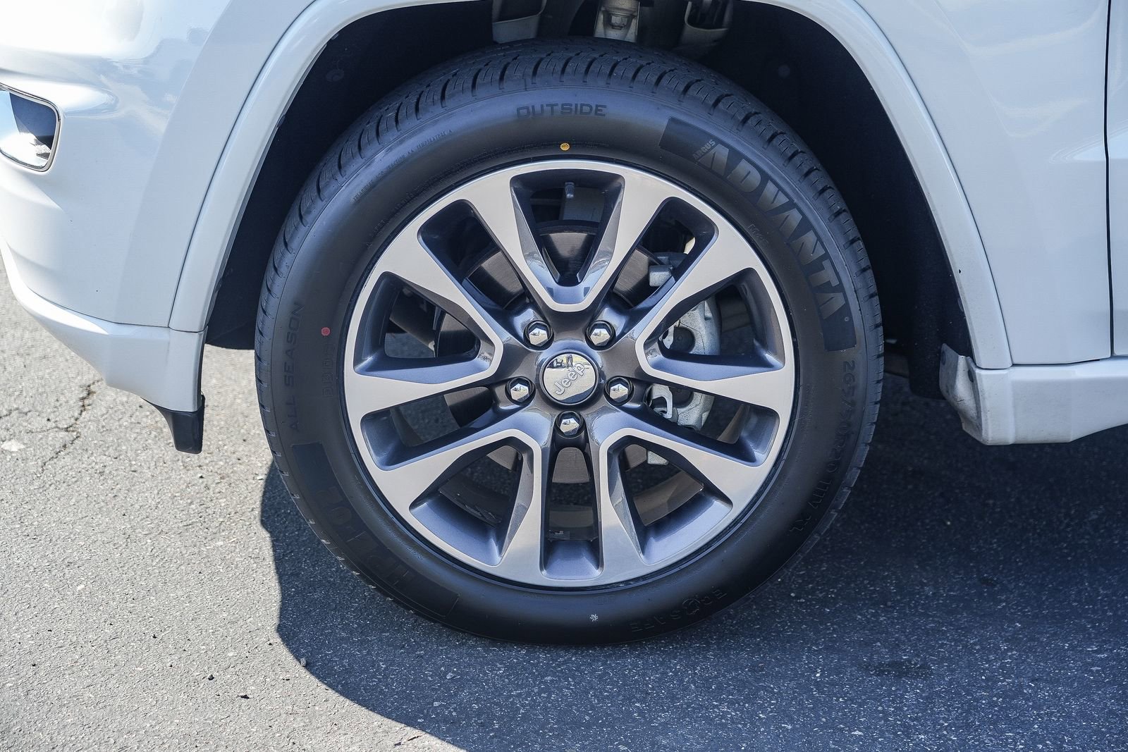 Used 2018 Jeep Grand Cherokee Overland image 10