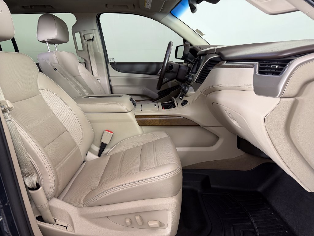Used 2019 GMC Yukon XL Denali w/ Denali Ultimate Package AWD/4WD image 24