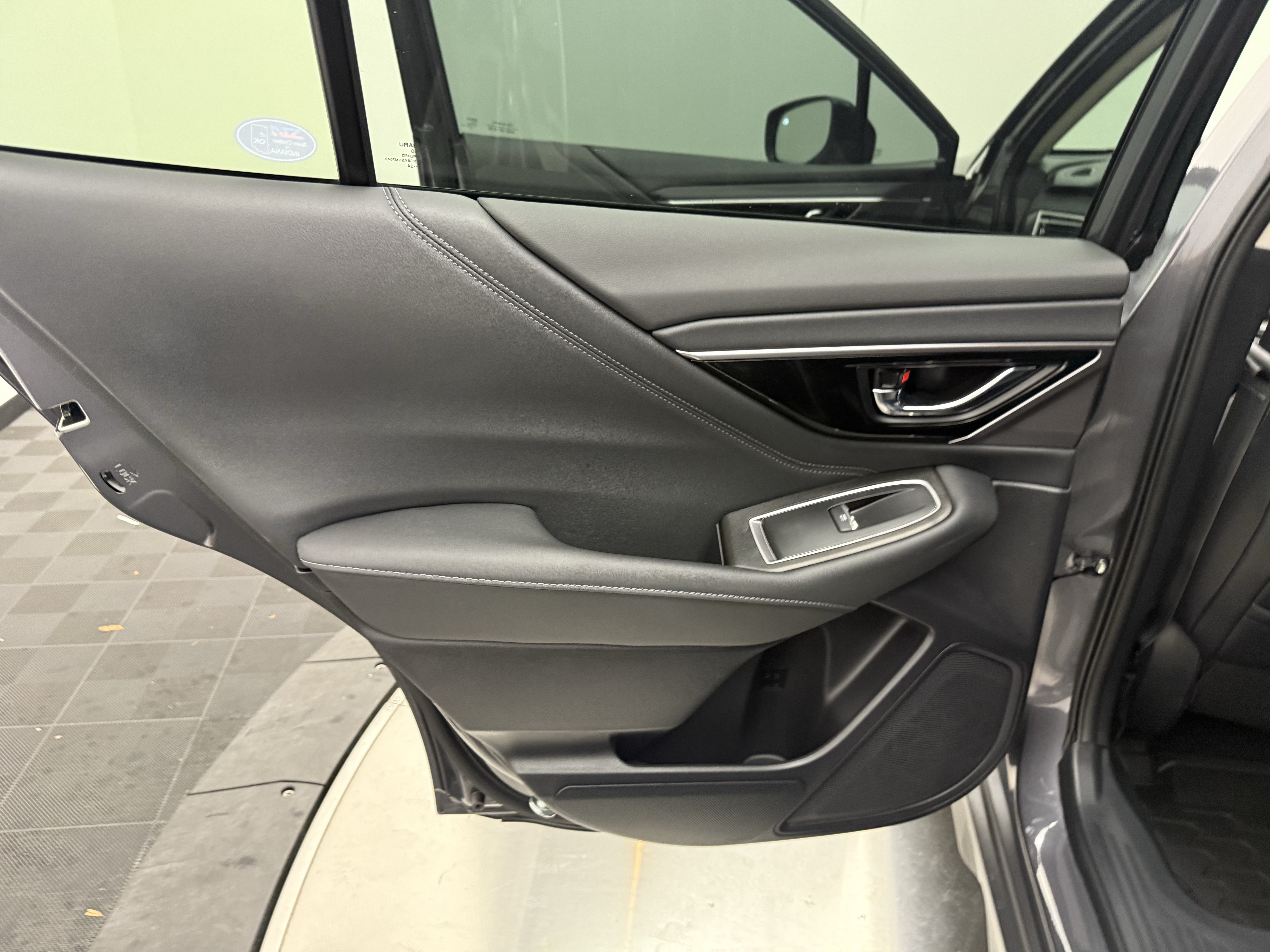 Used 2025 Subaru Outback Touring AWD/4WD image 25