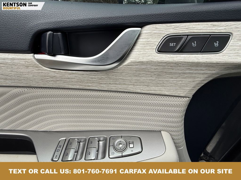 Used 2025 Hyundai Palisade Calligraphy image 23