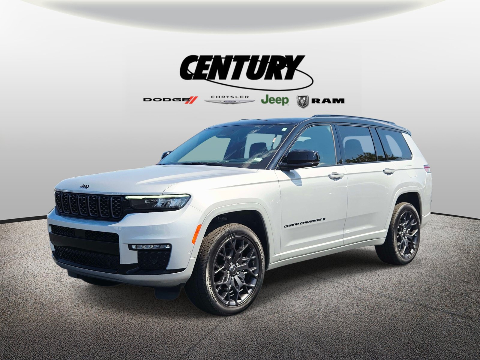 Used 2025 Jeep Grand Cherokee L Summit AWD/4WD image 8