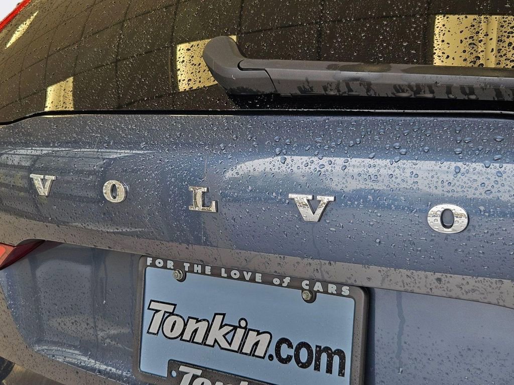 Used 2023 Volvo XC60 B5 Ultimate w/ Climate Package image 27