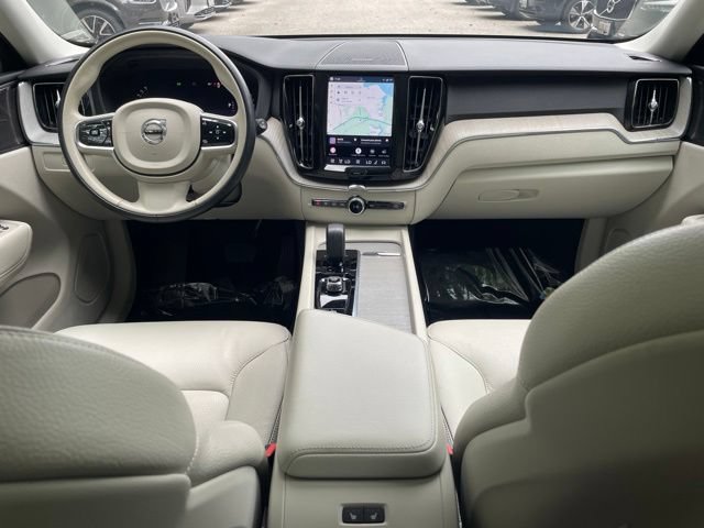 Certified 2024 Volvo XC60 B5 Plus w/ Climate Package AWD/4WD image 22