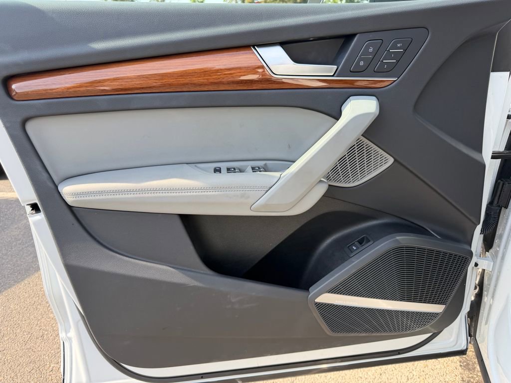 Certified 2023 Audi Q5 2.0T Premium Plus w/ Premium Plus Package AWD/4WD image 13