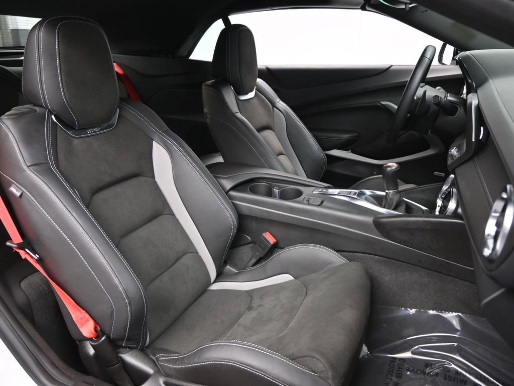 Used 2024 Chevrolet Camaro LT w/ RS Package image 12