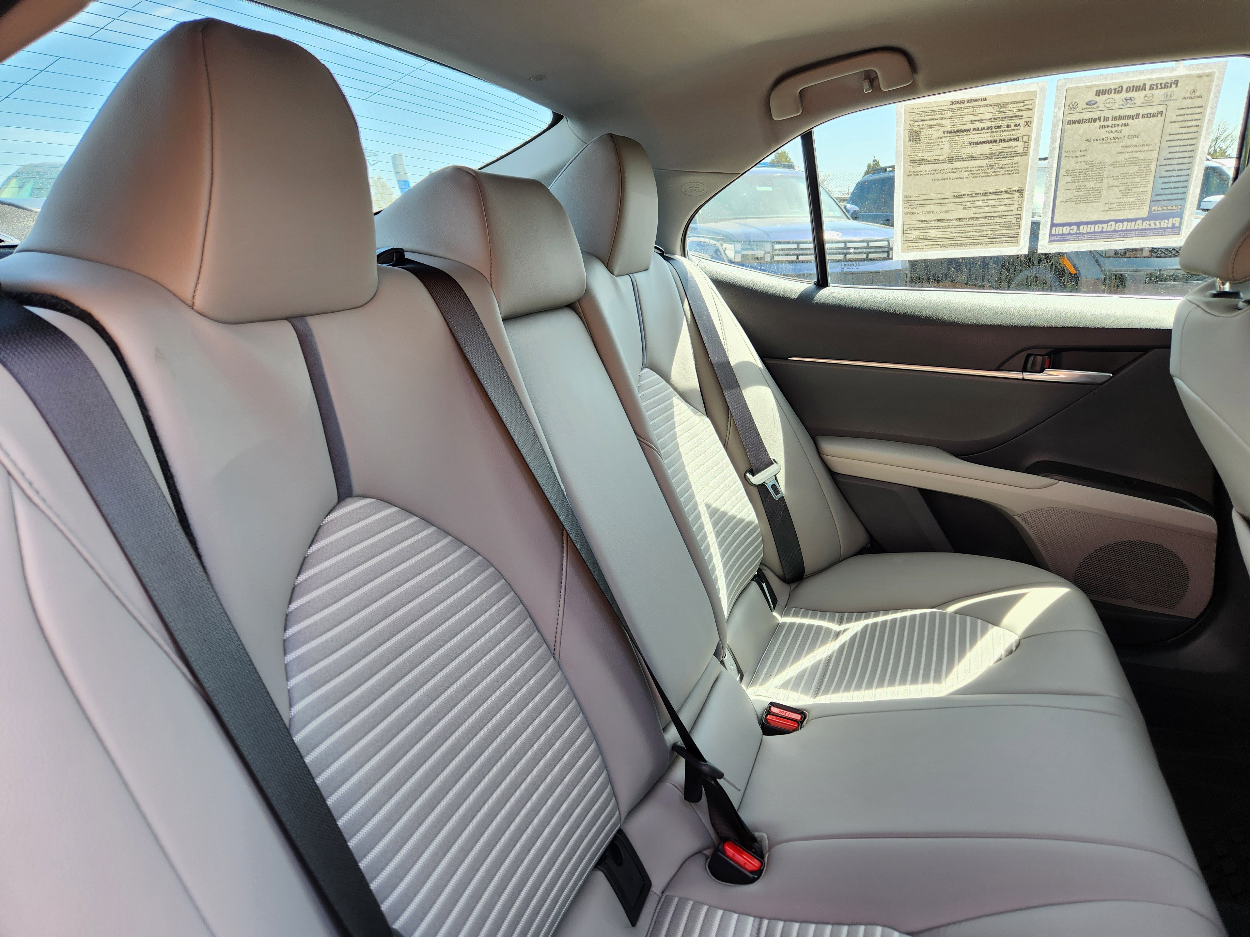 Used 2023 Toyota Camry SE image 15