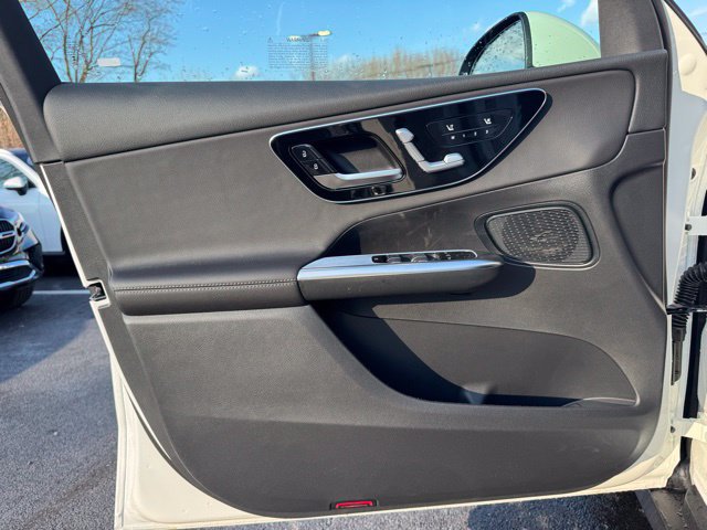 Used 2026 Mercedes-Benz GLC 300 4MATIC image 19