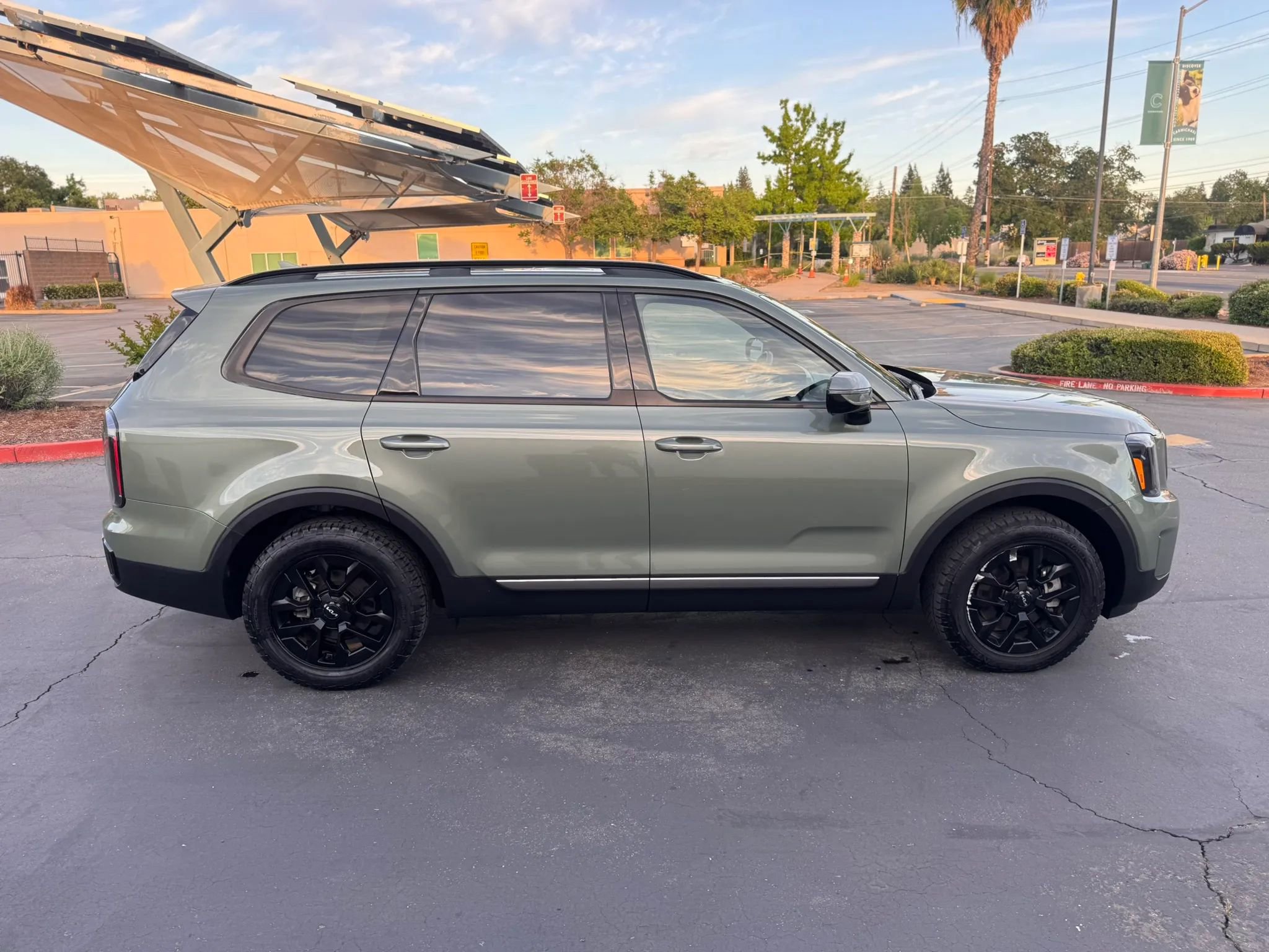 Used 2023 Kia Telluride SX Prestige X-Pro AWD/4WD image 7