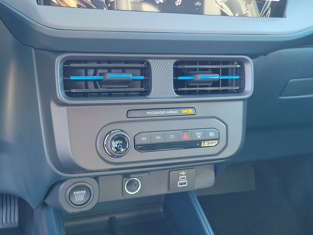 New 2026 Ford Maverick Lobo image 28