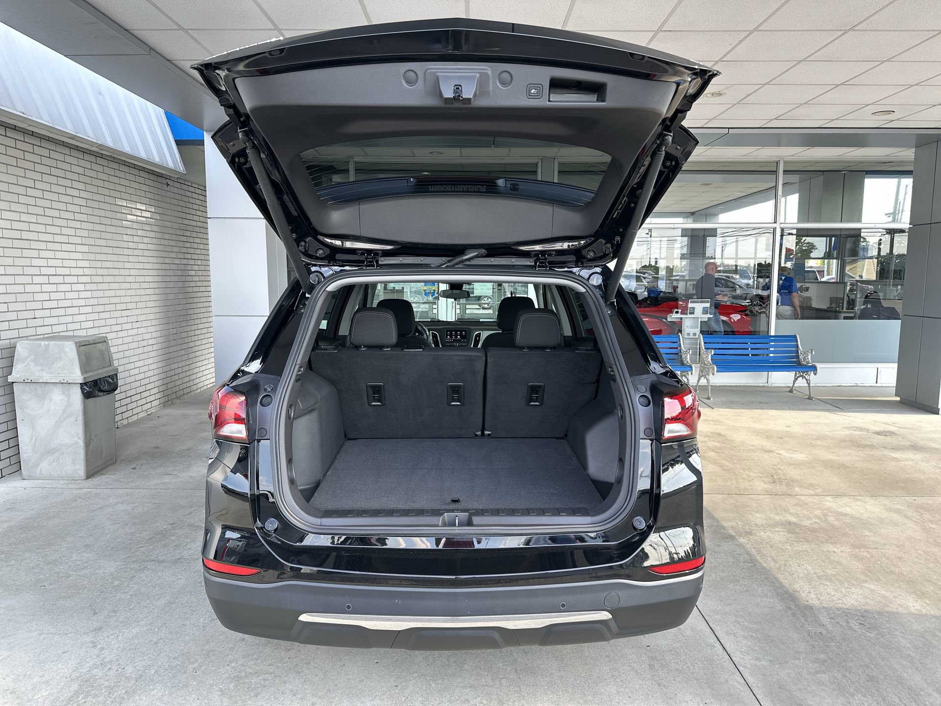Used 2022 Chevrolet Equinox LT FWD image 24